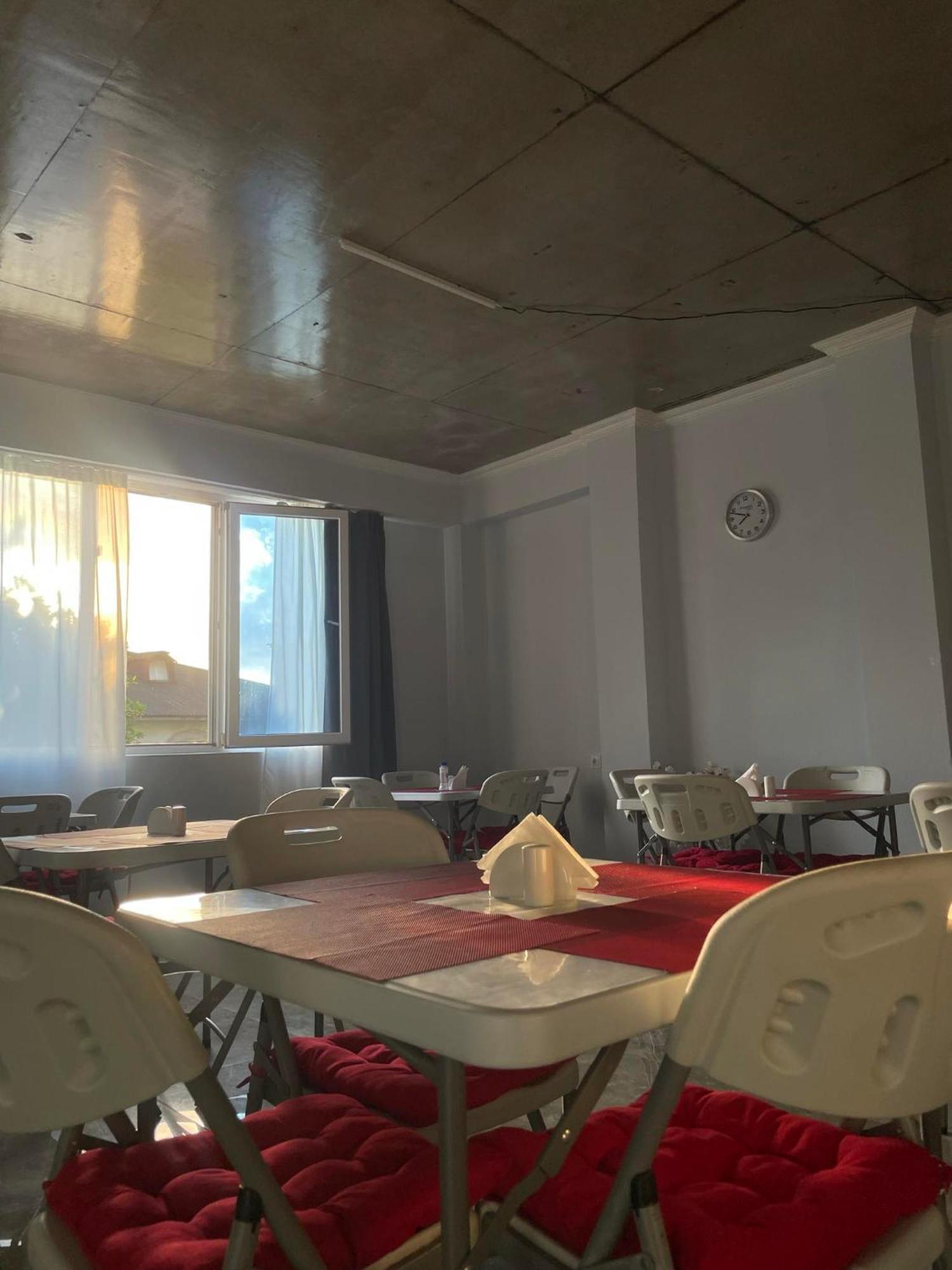 Kolkhi Guest House Gonio Luaran gambar